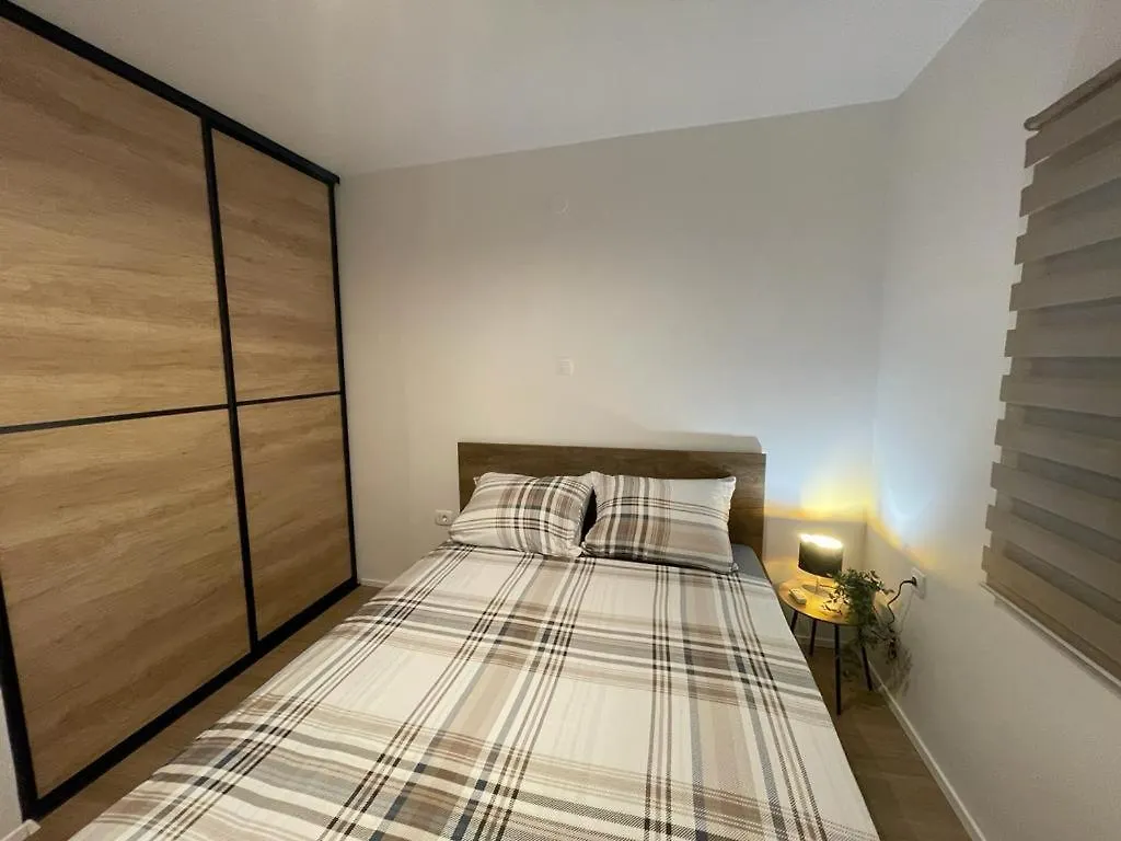 Belview - Beachfront Apartments プーラ